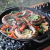 Grill-Deckelbratpfanne 40 cm aus Gusseisen Universaldeckel Servierpfanne – Bild 5